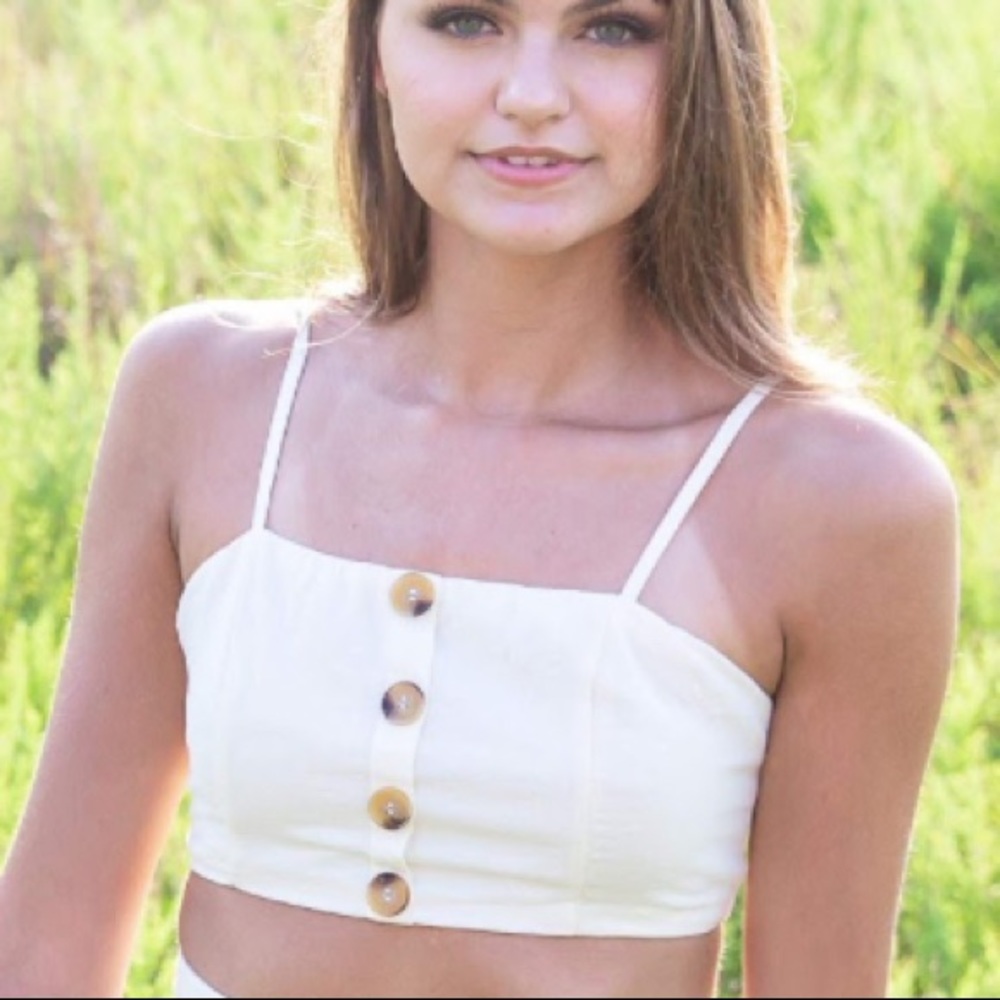 Cream Button Crop Top Vestique Size Small